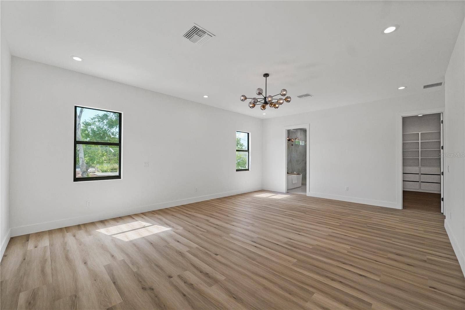 2308 1/2 N ELCOE DRIVE, Tampa, FL 33603 2308 1/2 N ELCOE DRIVE, Tampa, FL 33603
