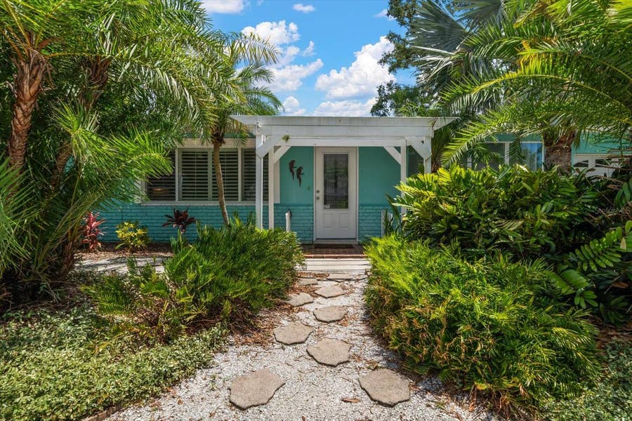 Property photo for 301 CEVERA DRIVE, Dunedin, FL