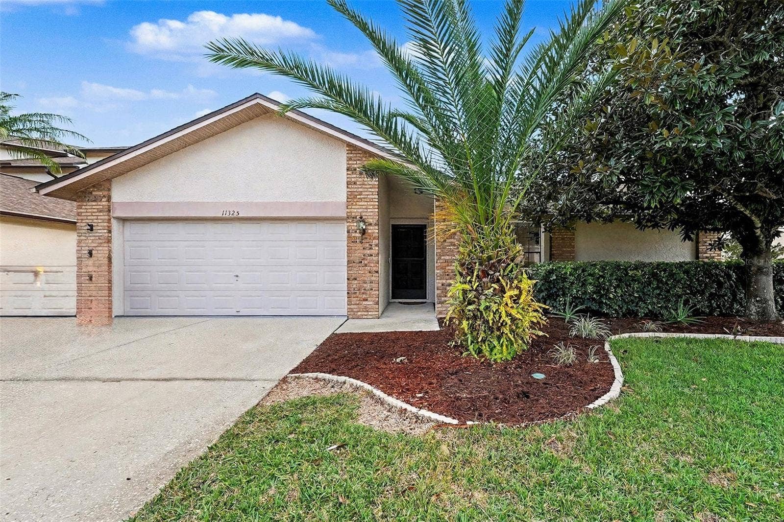 11325 GLENMONT DRIVE, Tampa, FL 33635 11325 GLENMONT DRIVE, Tampa, FL 33635