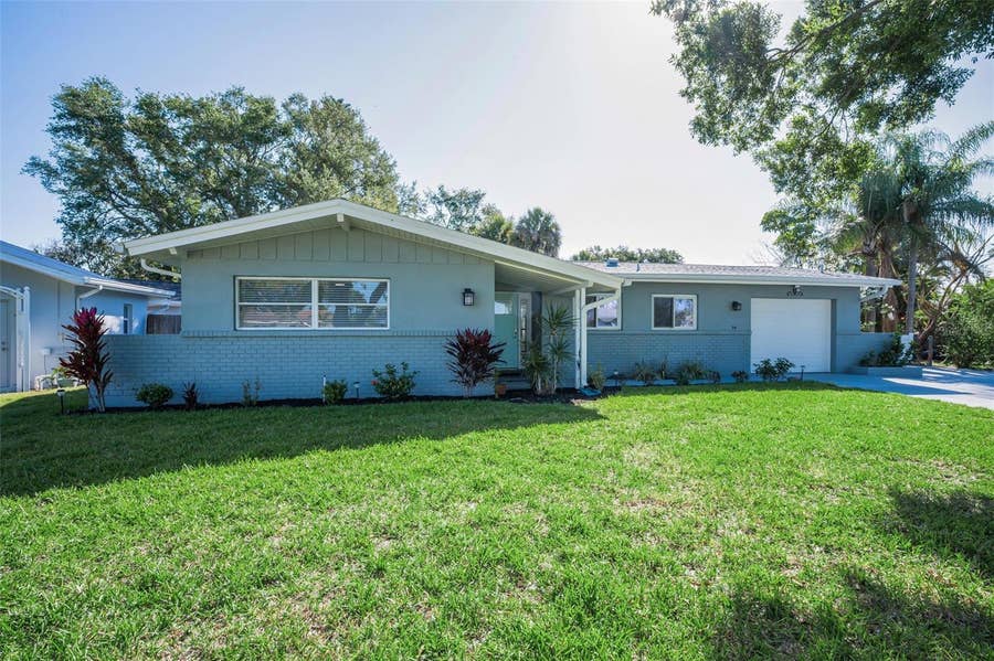 Property photo for 94 NICHOLAS DRIVE, Dunedin, FL