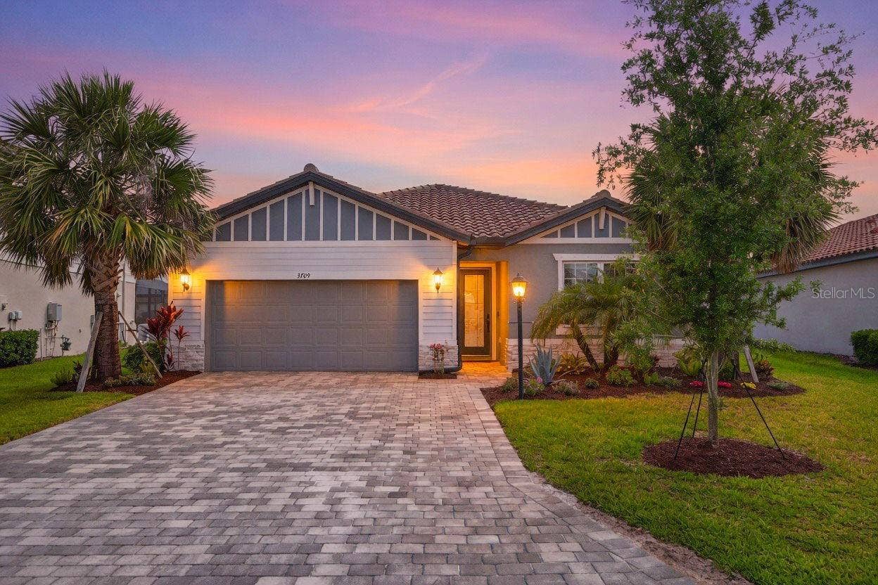 3709 SAVANNA PALMS COURT, Bradenton, FL 34211 3709 SAVANNA PALMS COURT, Bradenton, FL 34211