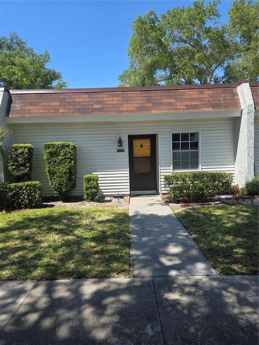 Property photo for 13719 MISSION OAKS BOULEVARD, Seminole, FL