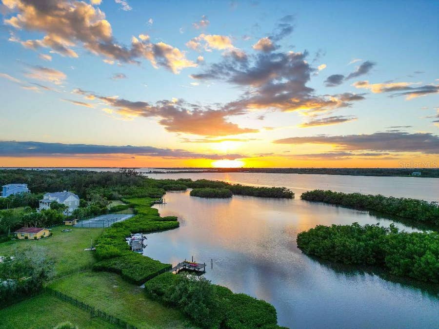 Property photo for 6511 BAYSHORE ROAD, Palmetto, FL