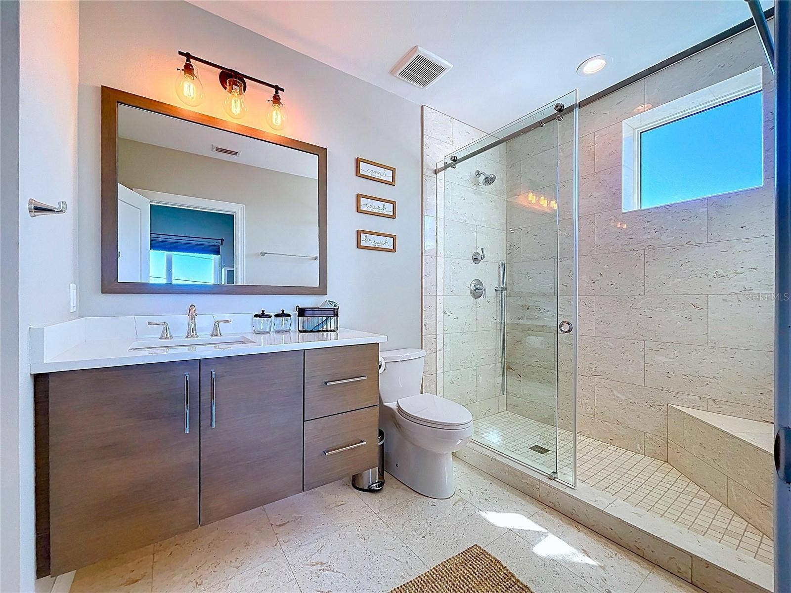 306 BAY PLZ, Treasure Island, FL 33706