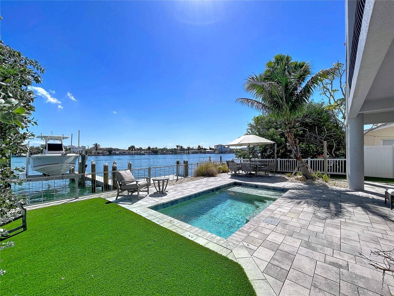 306 BAY PLZ, Treasure Island, FL 33706