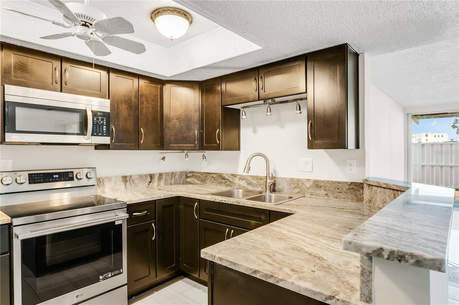 450 TREASURE ISLAND CAUSEWAY, #104, Treasure Island, FL 33706 450 TREASURE ISLAND CAUSEWAY, #104, Treasure Island, FL 33706