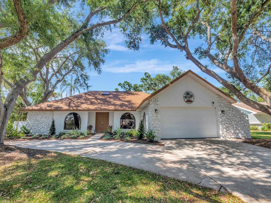 Property photo for 2820 VALENCIA LANE W, Palm Harbor, FL