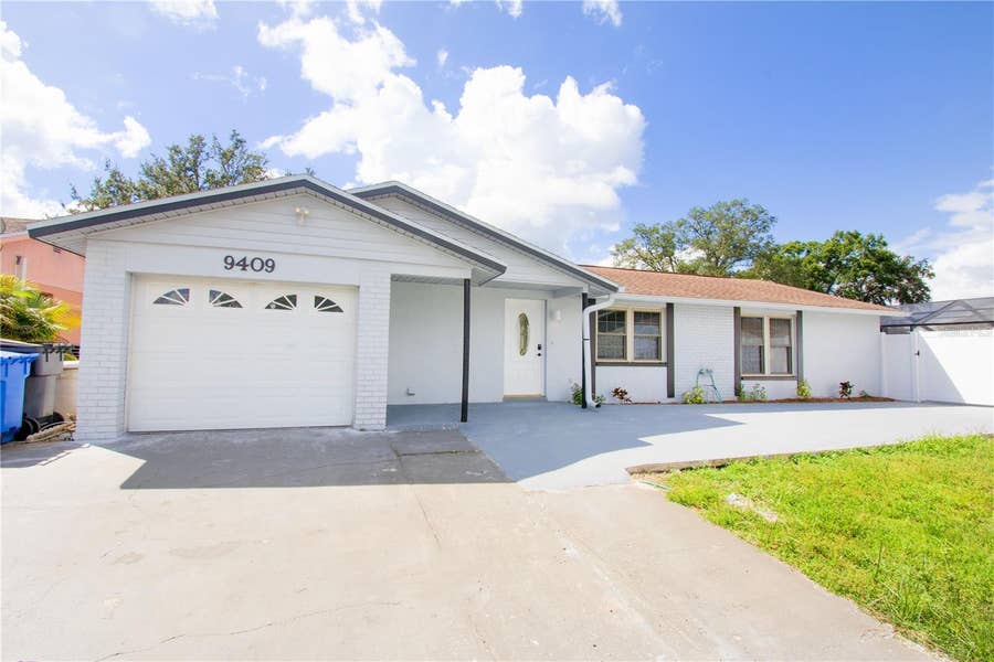 Property photo for 9409 LONSDALE COURT, Tampa, FL