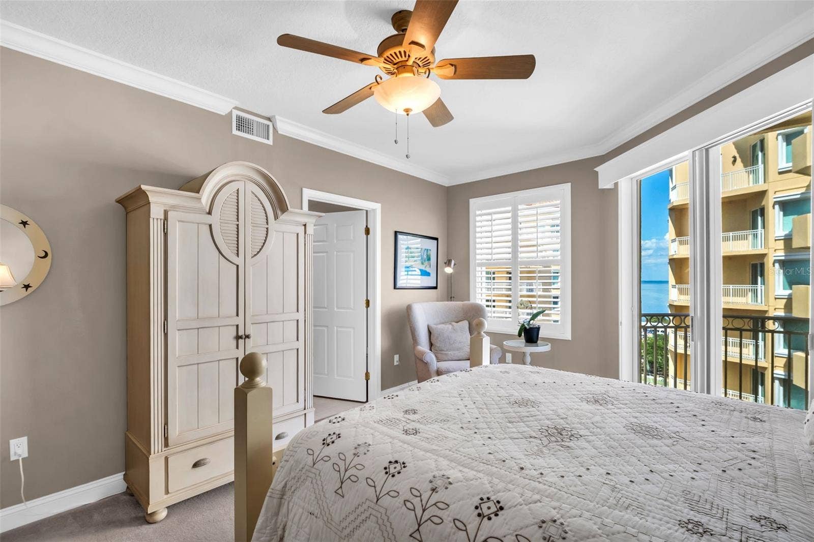 555 5TH AVENUE NE, #1122, St Petersburg, FL 33701 555 5TH AVENUE NE, #1122, St Petersburg, FL 33701