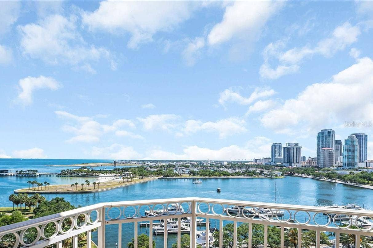 555 5TH AVENUE NE, #1122, St Petersburg, FL 33701 555 5TH AVENUE NE, #1122, St Petersburg, FL 33701