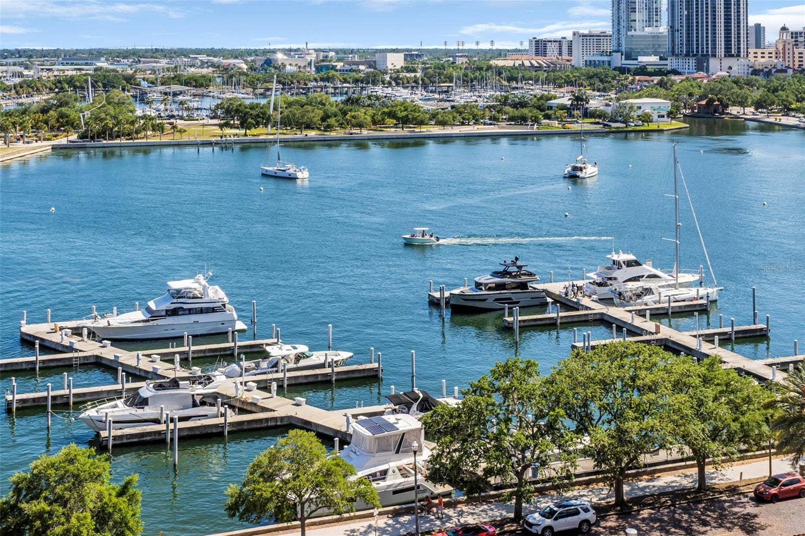 555 5TH AVENUE NE, #1122, St Petersburg, FL 33701 555 5TH AVENUE NE, #1122, St Petersburg, FL 33701