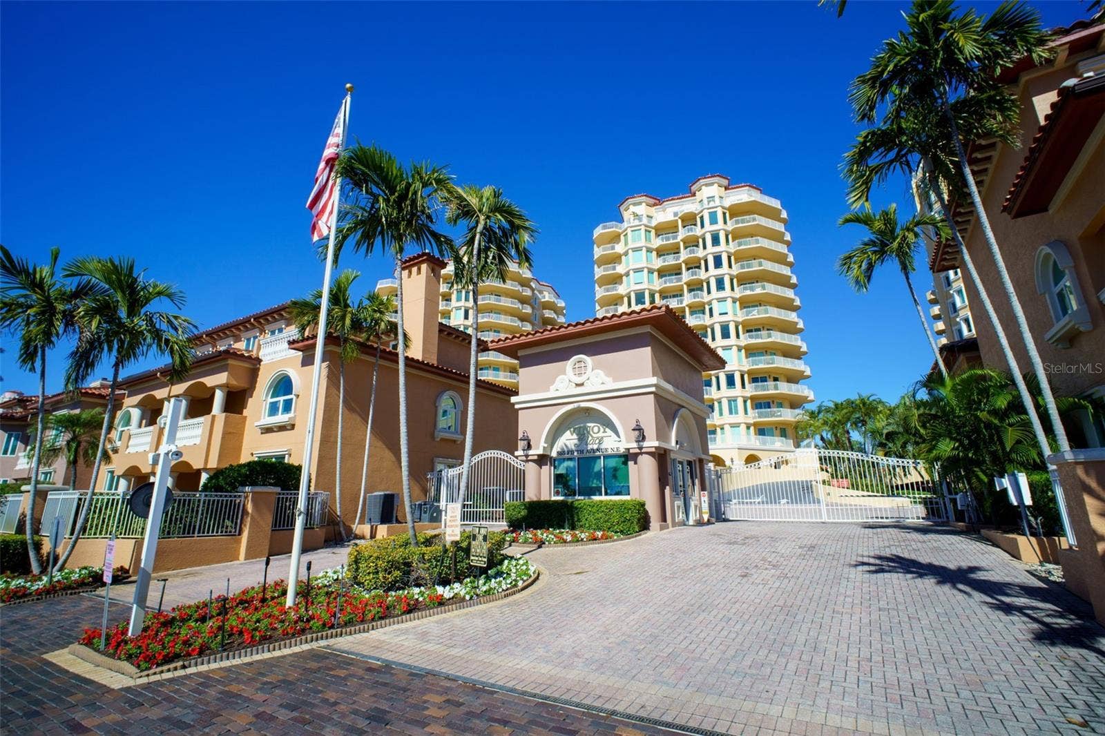 555 5TH AVENUE NE, #1122, St Petersburg, FL 33701 555 5TH AVENUE NE, #1122, St Petersburg, FL 33701