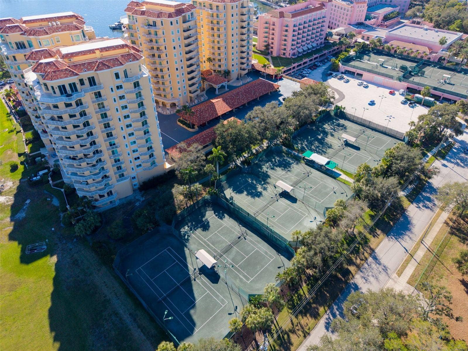 555 5TH AVENUE NE, #1122, St Petersburg, FL 33701 555 5TH AVENUE NE, #1122, St Petersburg, FL 33701