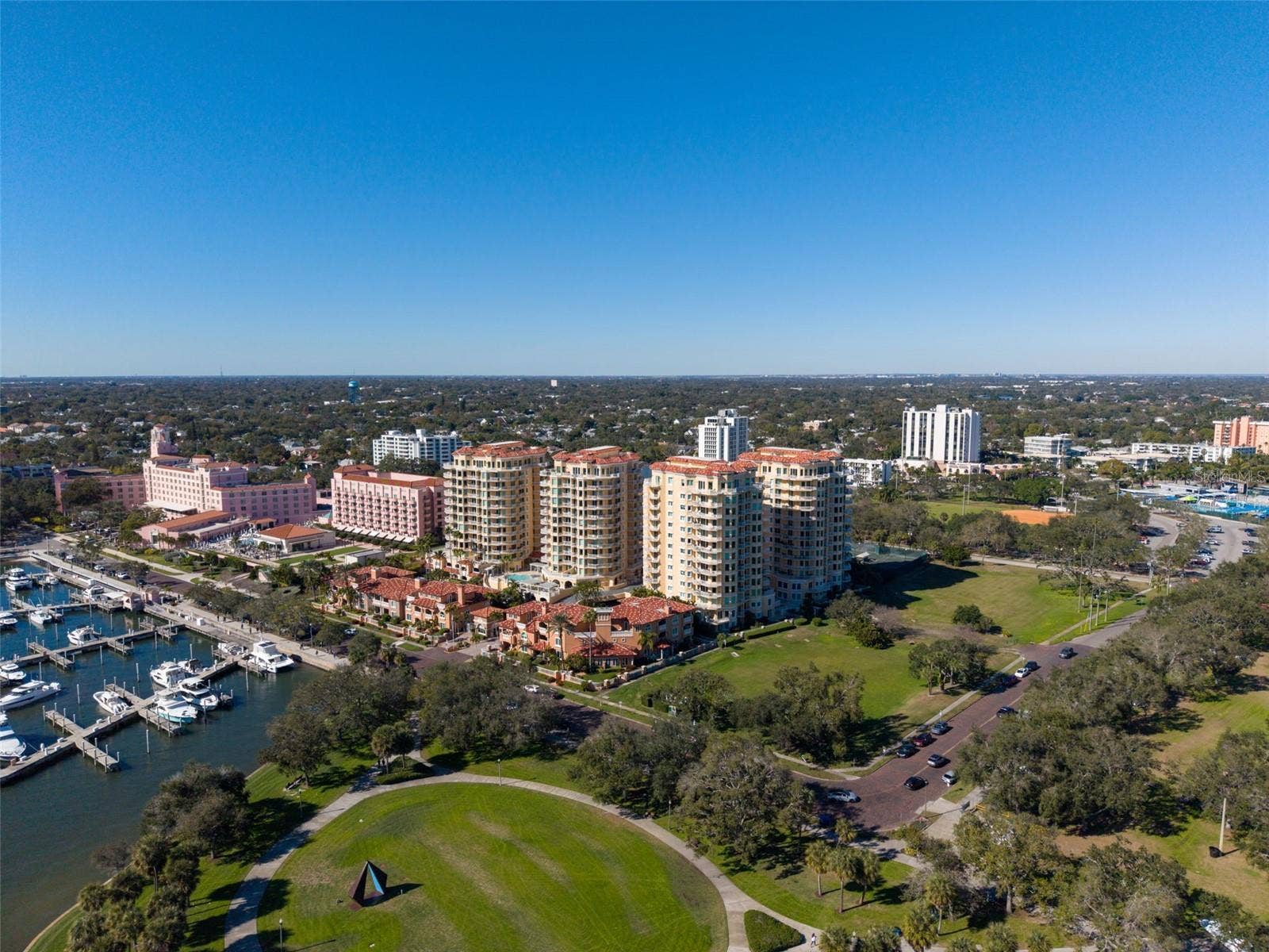 555 5TH AVENUE NE, #1122, St Petersburg, FL 33701 555 5TH AVENUE NE, #1122, St Petersburg, FL 33701