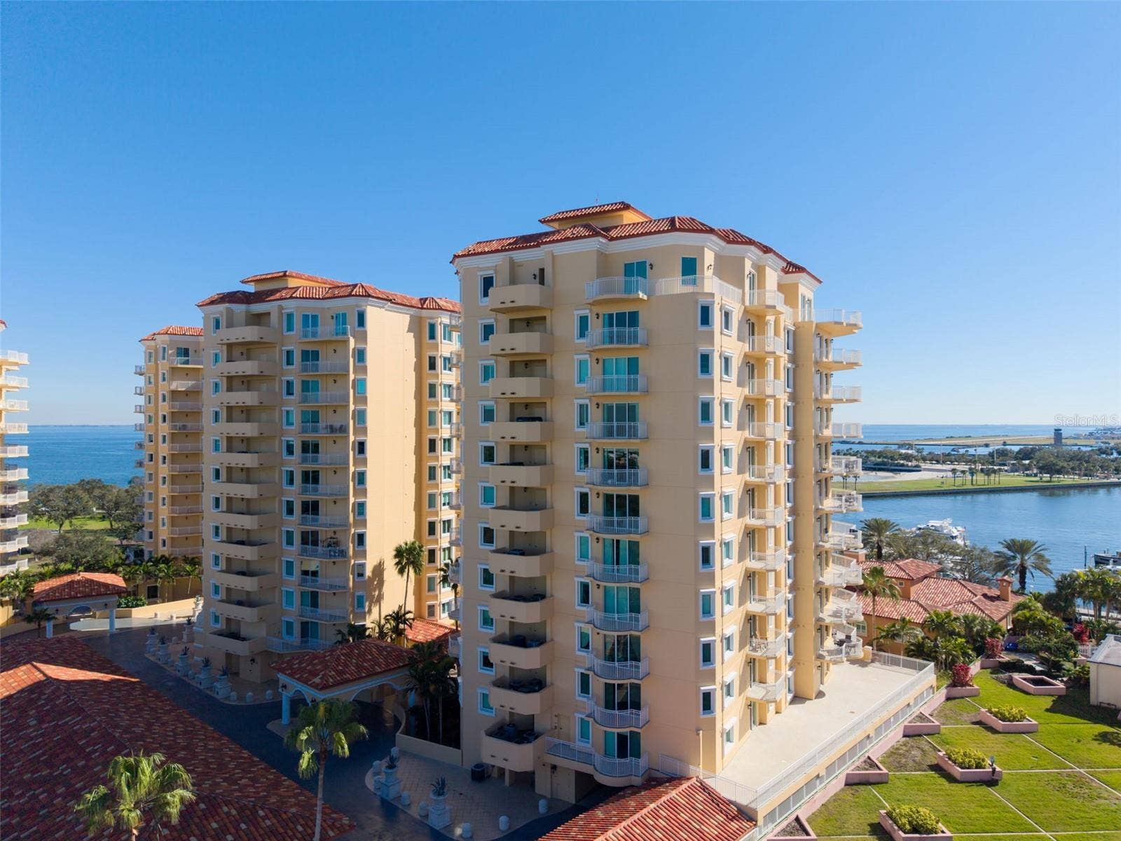 555 5TH AVENUE NE, #1122, St Petersburg, FL 33701 555 5TH AVENUE NE, #1122, St Petersburg, FL 33701