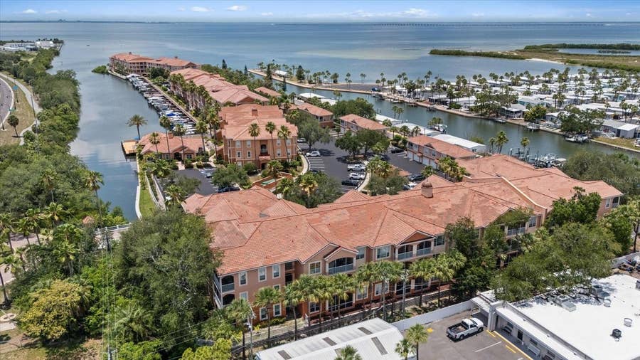 Property photo for 5000 CULBREATH KEY WAY, #1117, Tampa, FL
