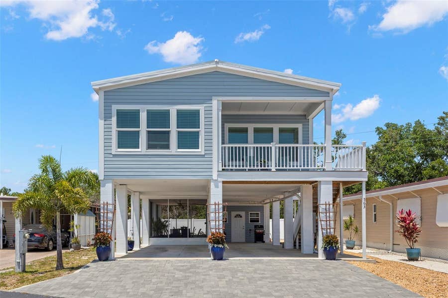 Property photo for 563 MOUNT PINEY AVENUE NE, #691, St Petersburg, FL