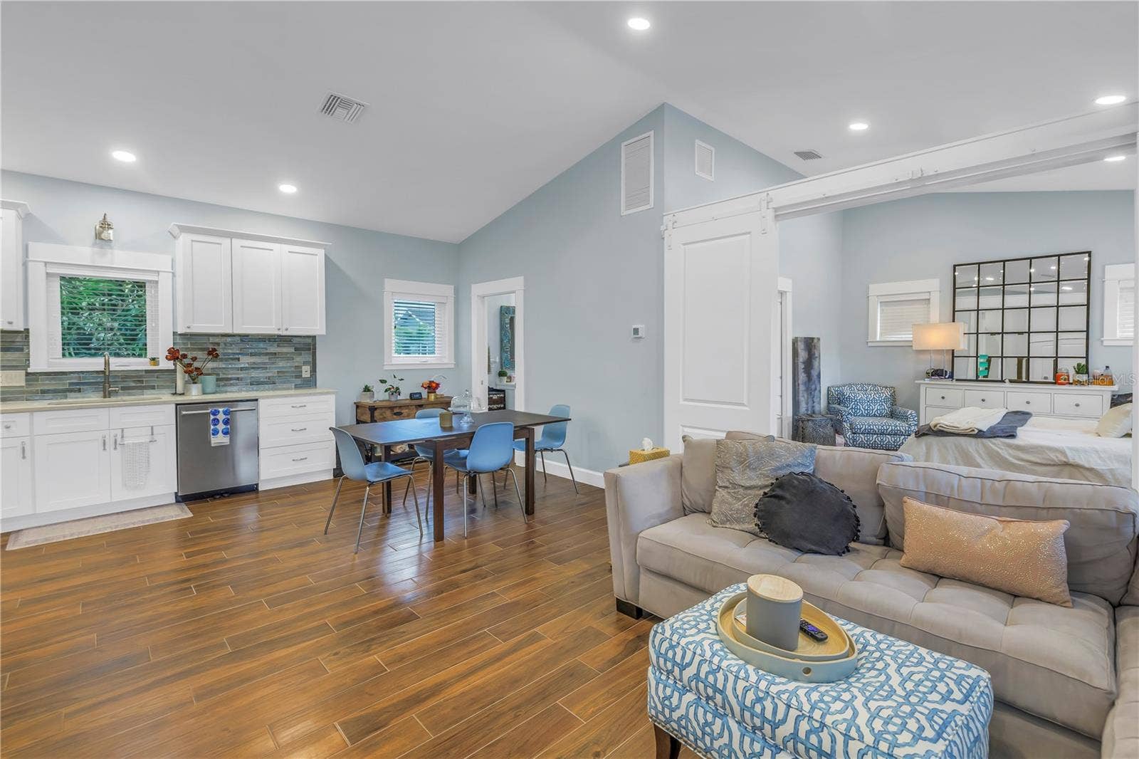 436 12TH AVENUE NE, St Petersburg, FL 33701 436 12TH AVENUE NE, St Petersburg, FL 33701