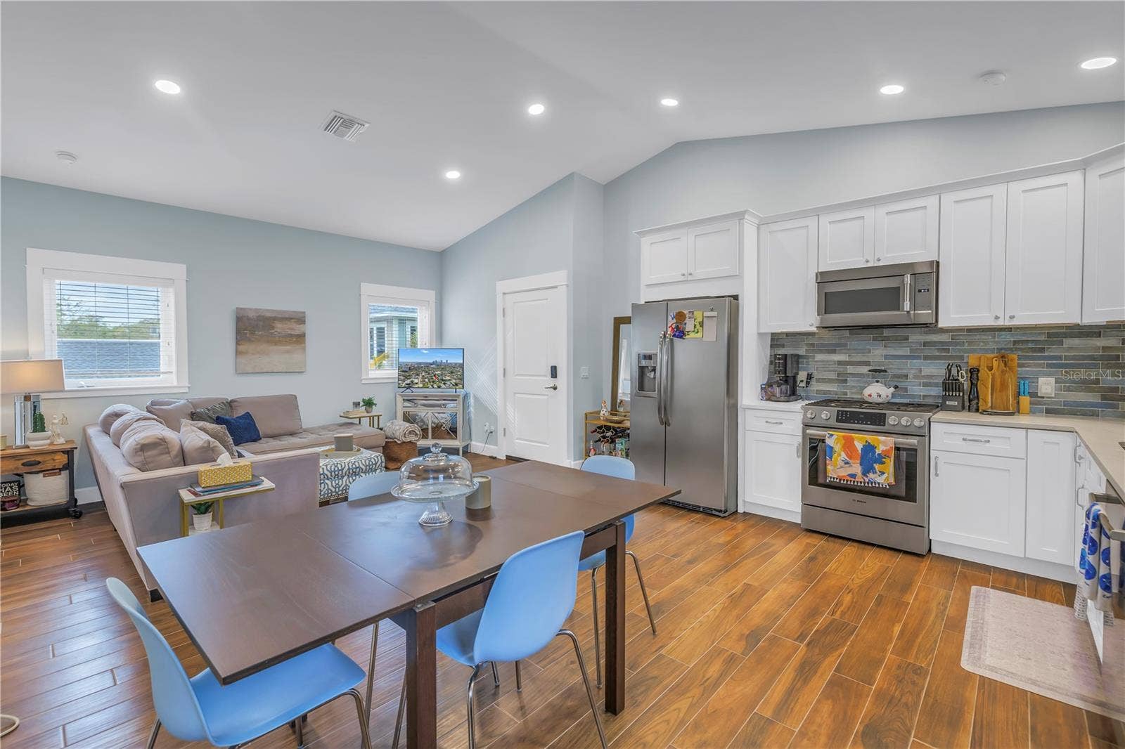 436 12TH AVENUE NE, St Petersburg, FL 33701 436 12TH AVENUE NE, St Petersburg, FL 33701
