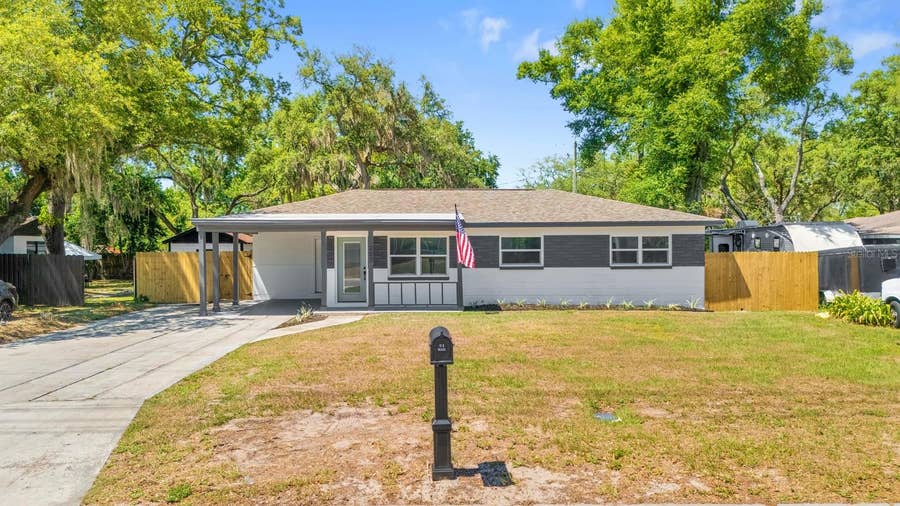 Property photo for 207 W BOUGAINVILLEA AVENUE, Tampa, FL