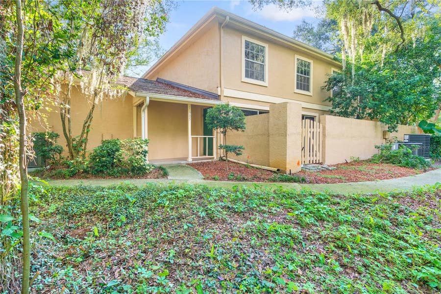 Property photo for 11905 LAKEMIST CIRCLE, #74, Temple Terrace, FL