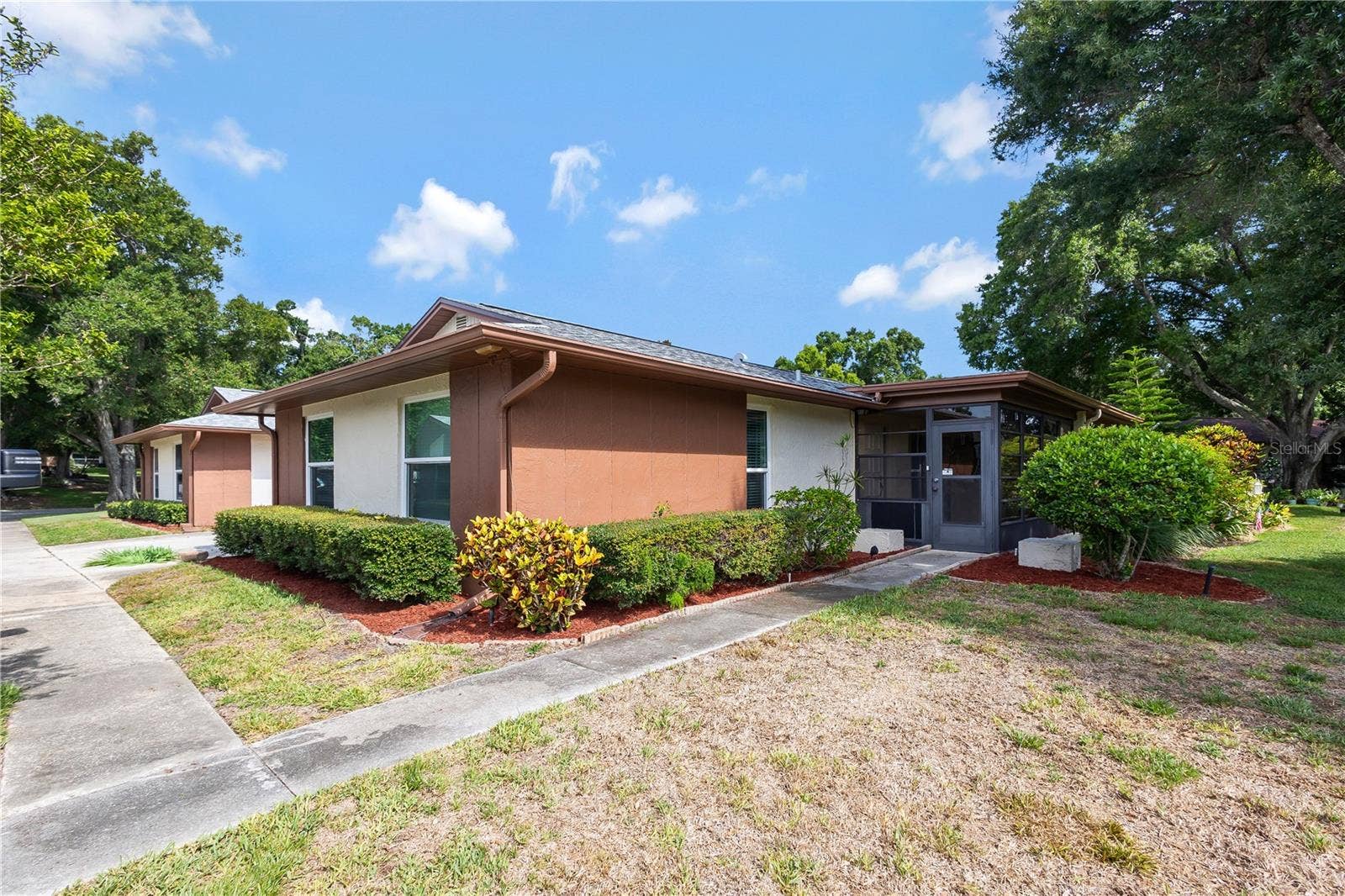 Welcome Home to 2261 Shelly Dr Unit D Palm Harbor
