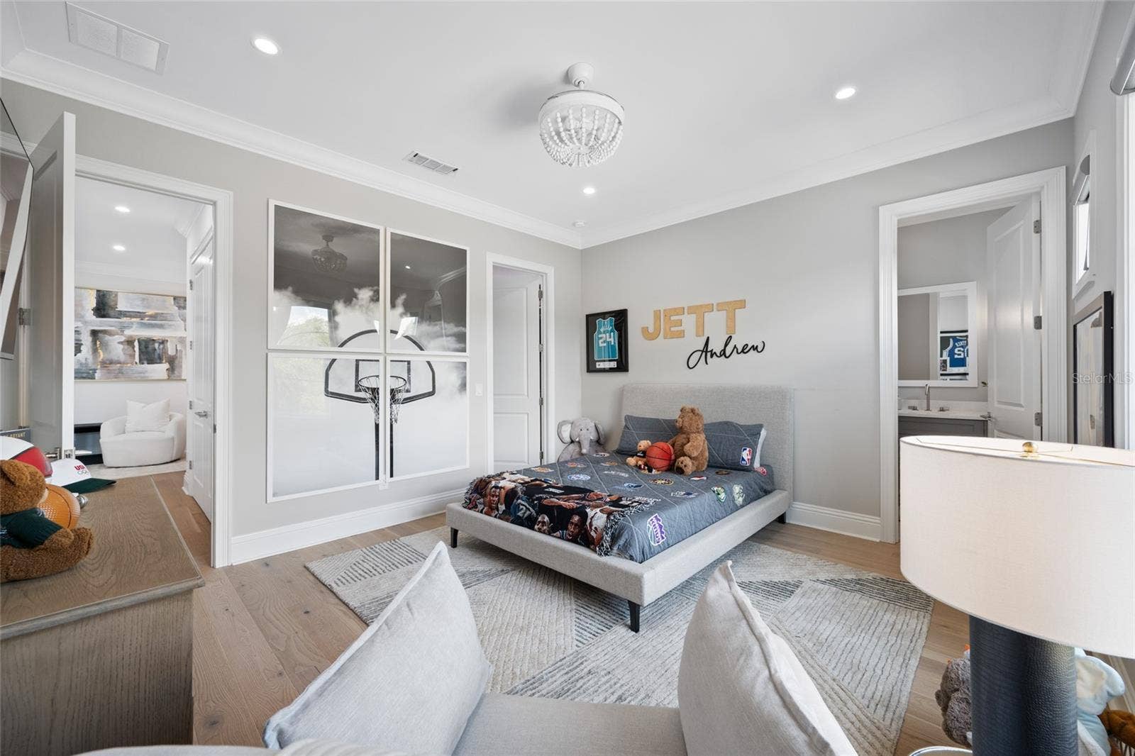 2623 S PARKVIEW STREET, Tampa, FL 33629 2623 S PARKVIEW STREET, Tampa, FL 33629