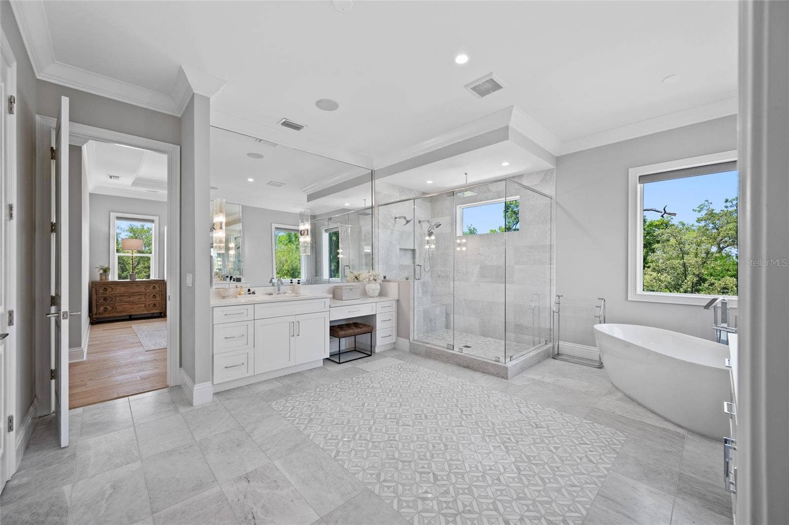 2623 S PARKVIEW STREET, Tampa, FL 33629 2623 S PARKVIEW STREET, Tampa, FL 33629