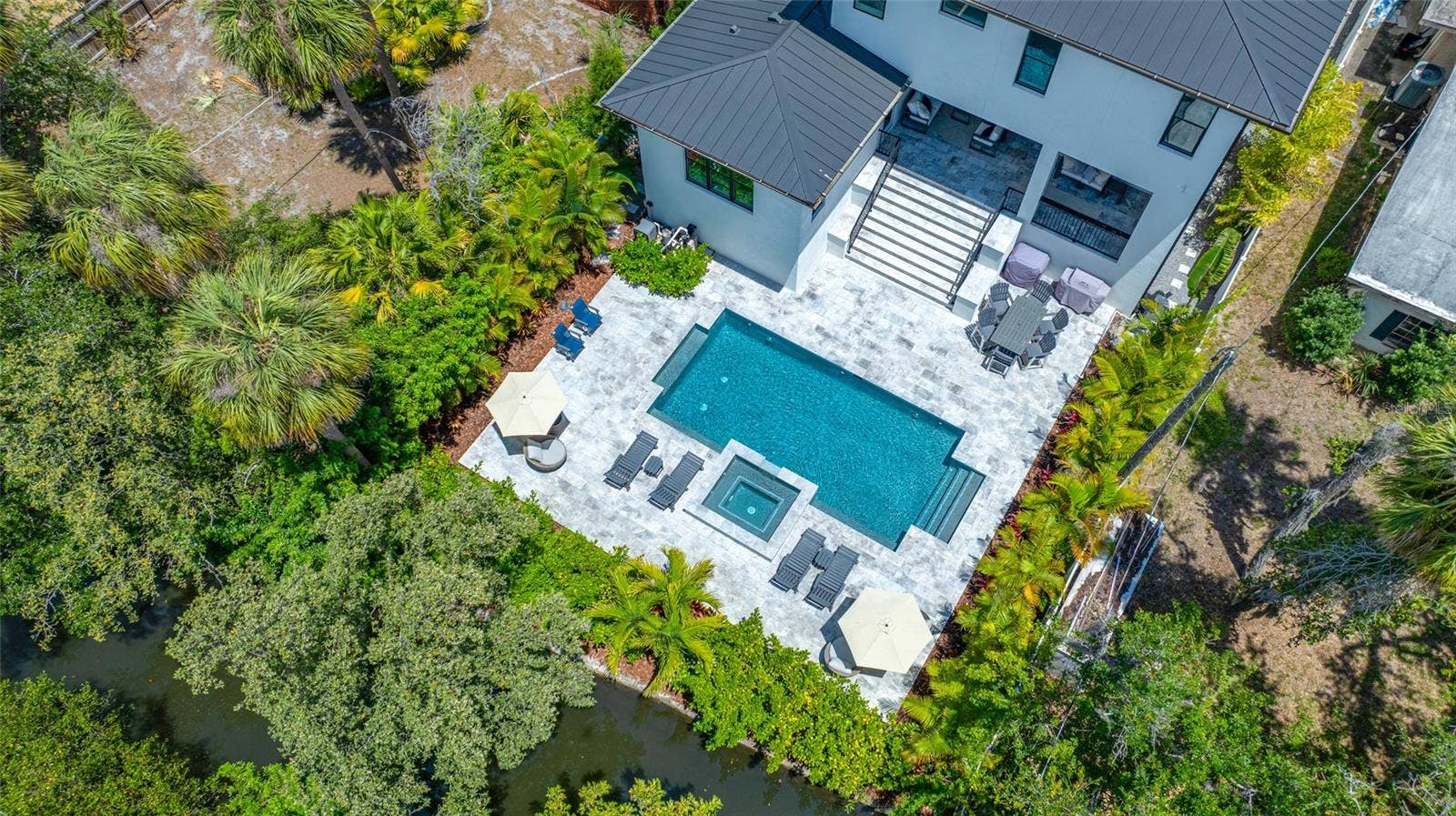 2623 S PARKVIEW STREET, Tampa, FL 33629 2623 S PARKVIEW STREET, Tampa, FL 33629