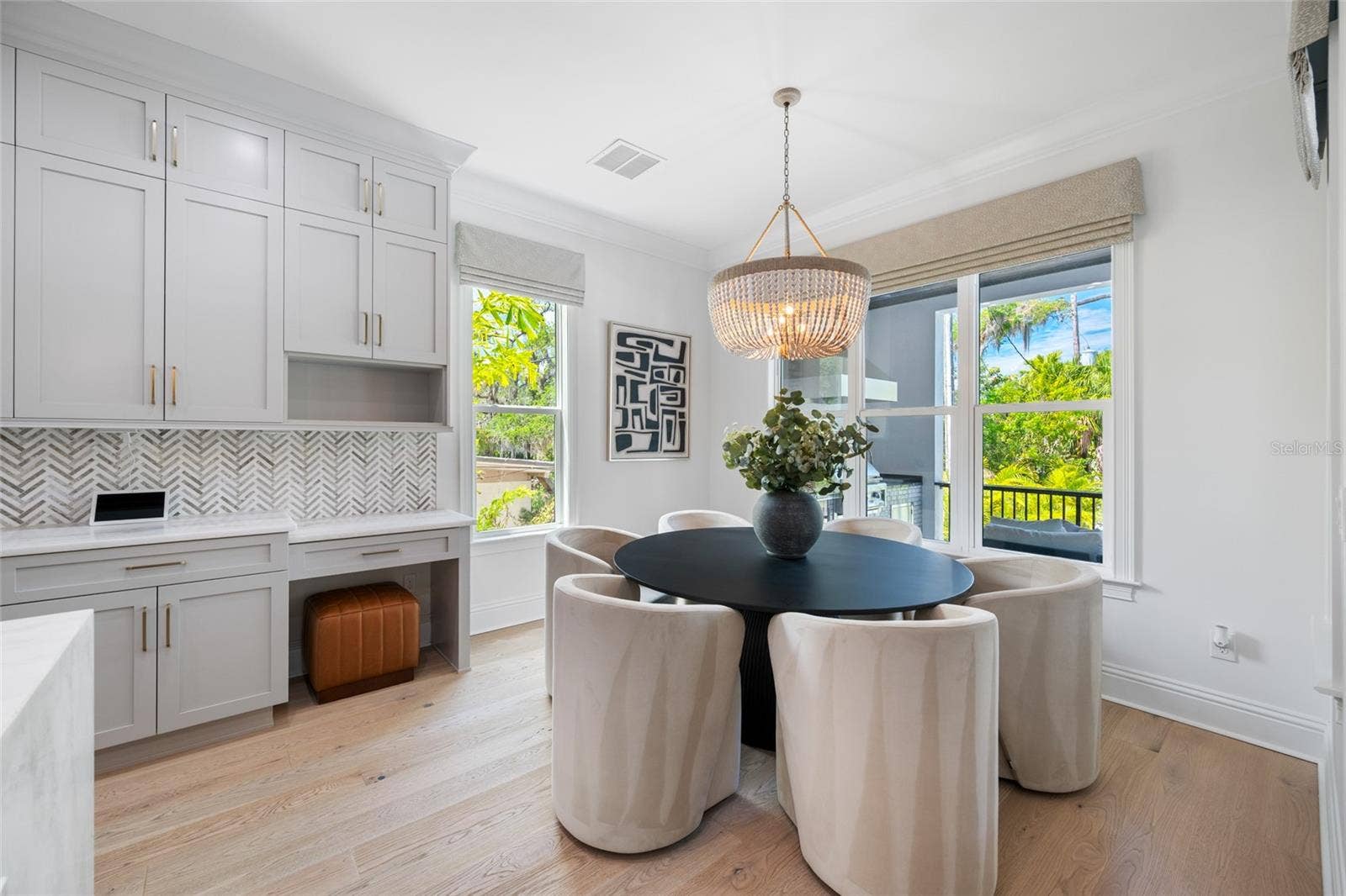 2623 S PARKVIEW STREET, Tampa, FL 33629 2623 S PARKVIEW STREET, Tampa, FL 33629