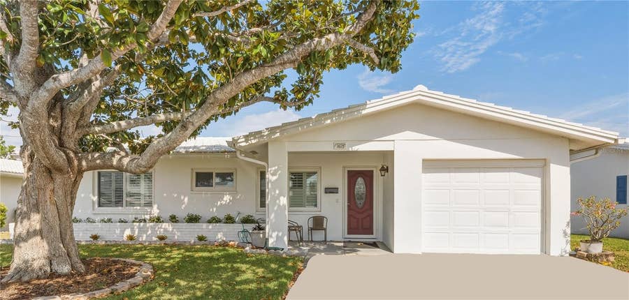 Property photo for 9875 MAINLANDS BOULEVARD W, Pinellas Park, FL