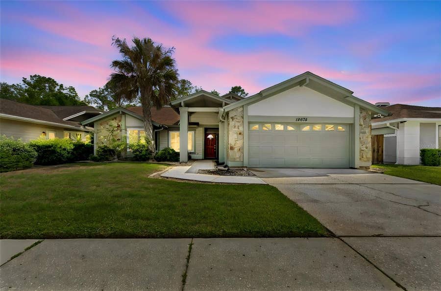 Property photo for 14675 VILLAGE GLEN CIRCLE, Tampa, FL