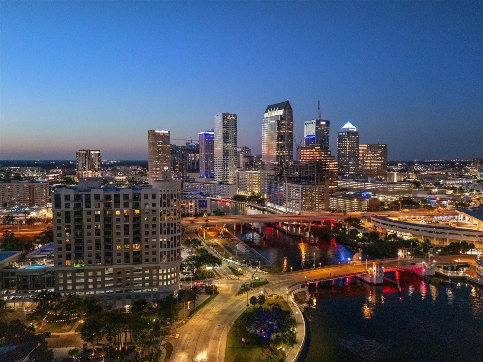 275 BAYSHORE BOULEVARD, #1006, Tampa, FL 33606 275 BAYSHORE BOULEVARD, #1006, Tampa, FL 33606