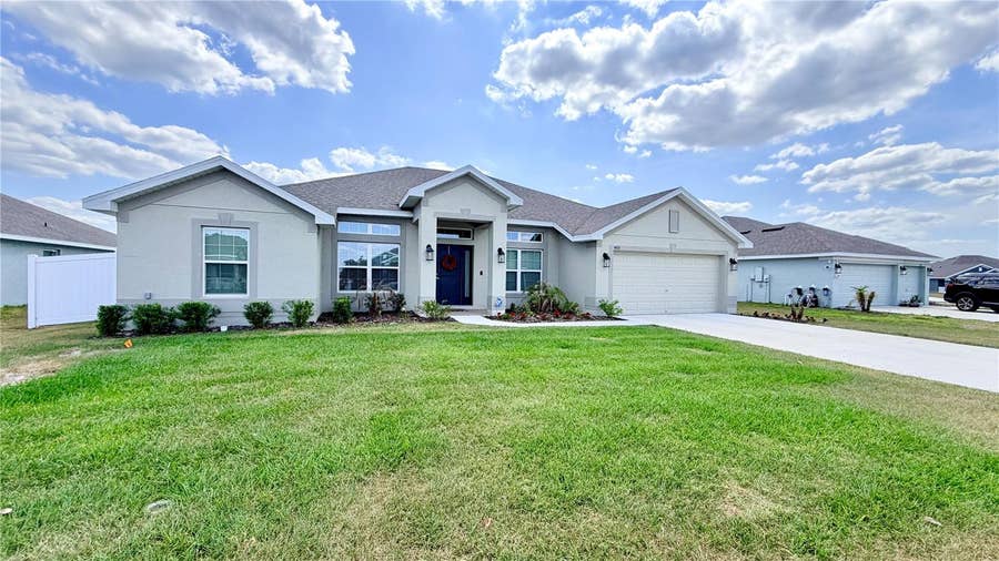 Property photo for 4015 TULLAMORE LANE, Auburndale, FL