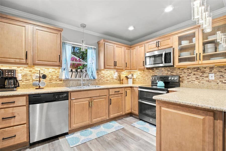 Property photo for 717 CAROLINA AVENUE, Tarpon Springs, FL