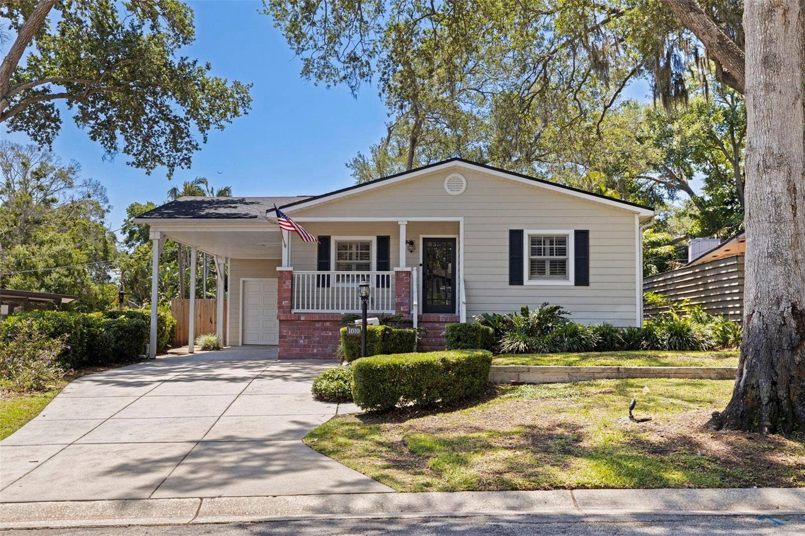 1010 43RD AVENUE N, St Petersburg, FL 33703 1010 43RD AVENUE N, St Petersburg, FL 33703
