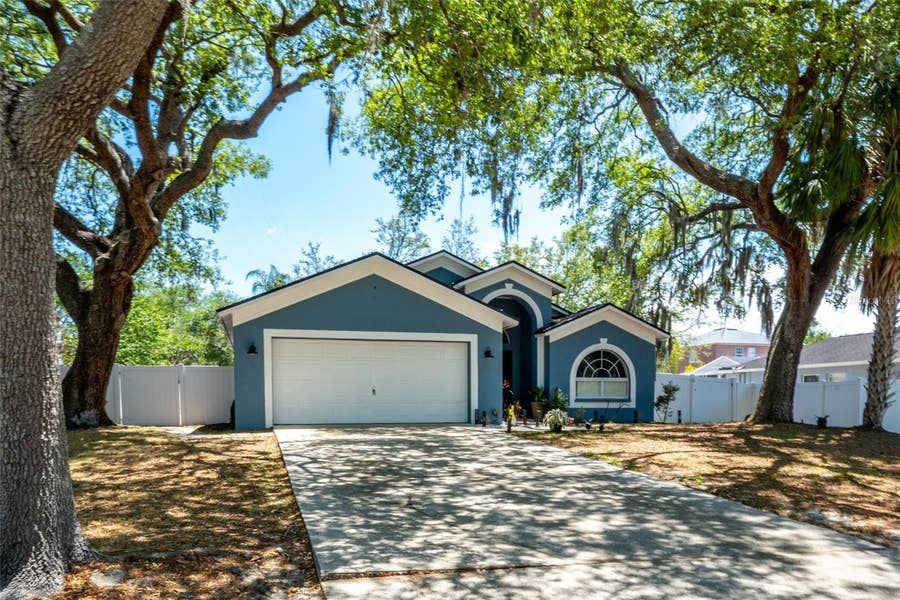 Property photo for 10727 DEEPBROOK DR, Riverview, FL