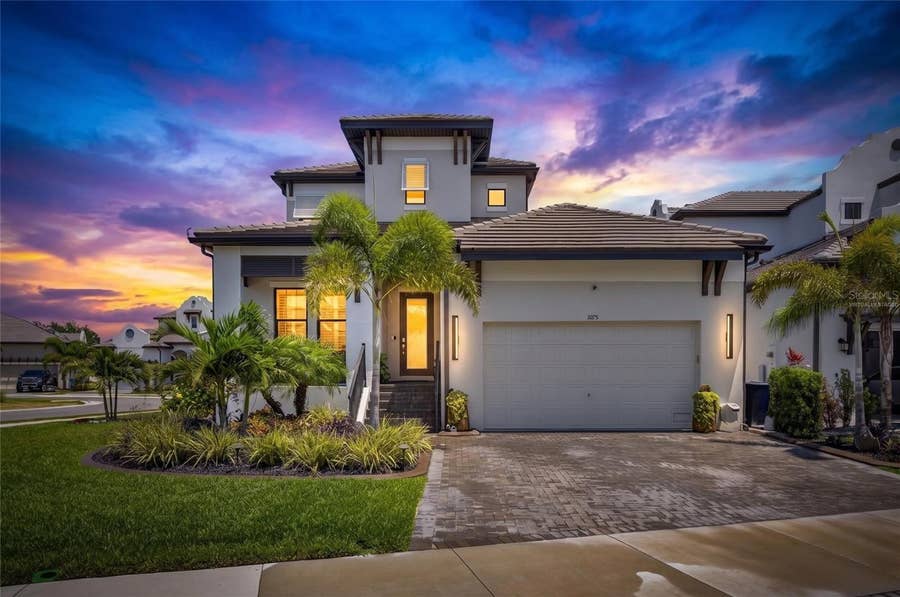 Property photo for 1075 SEAGRAPE DRIVE, Ruskin, FL