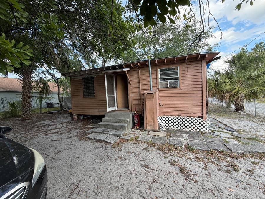 Property photo for Tampa, FL