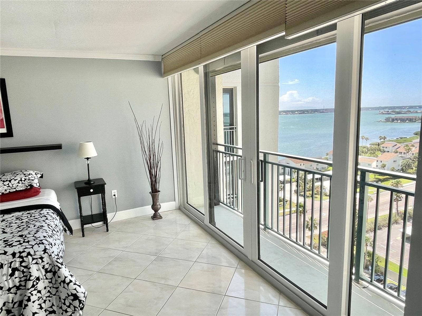 1390 GULF BOULEVARD, #PH-3, Clearwater Beach, FL 33767