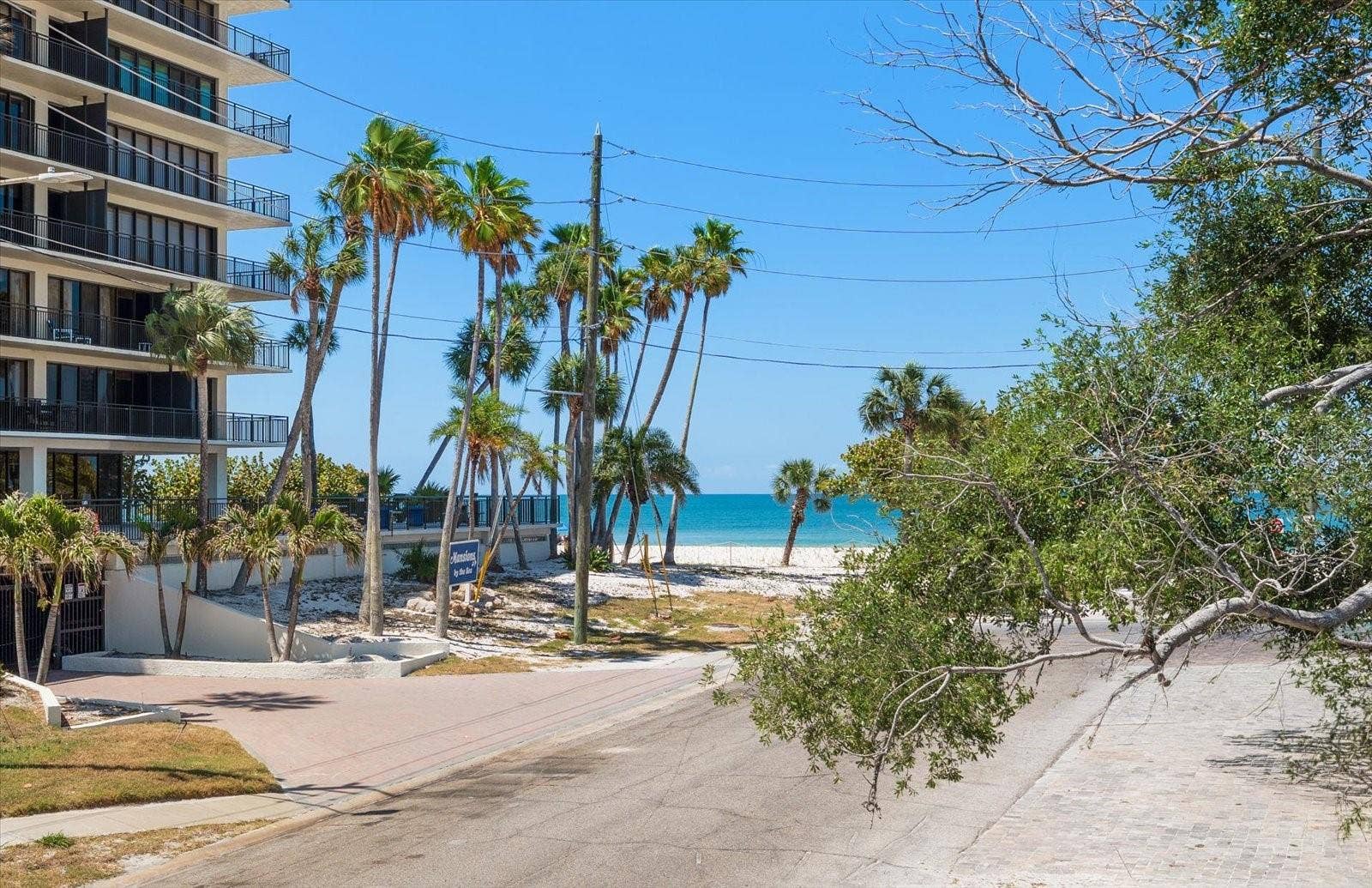 40 77TH AVENUE, Treasure Island, FL 33706 40 77TH AVENUE, Treasure Island, FL 33706