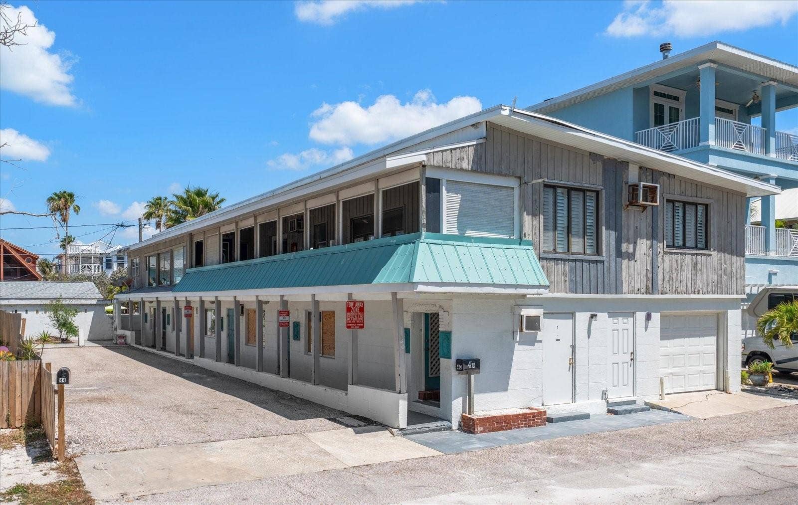 40 77TH AVENUE, Treasure Island, FL 33706 40 77TH AVENUE, Treasure Island, FL 33706