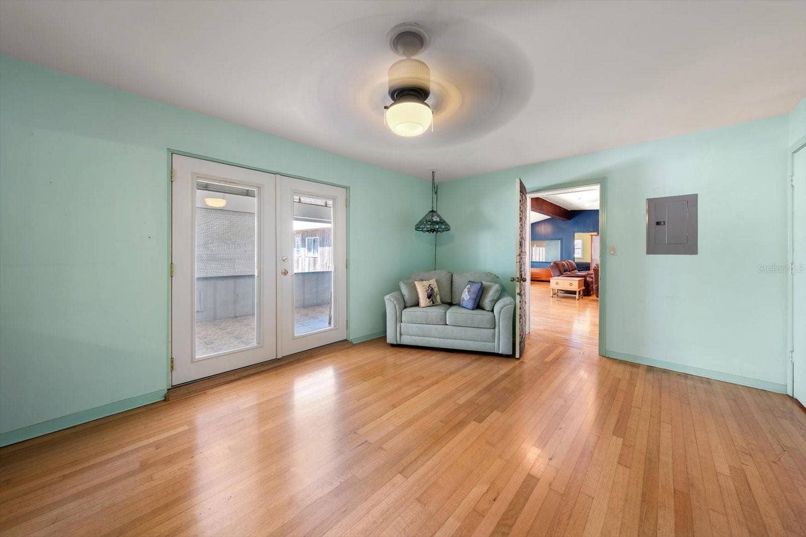 40 77TH AVENUE, Treasure Island, FL 33706 40 77TH AVENUE, Treasure Island, FL 33706