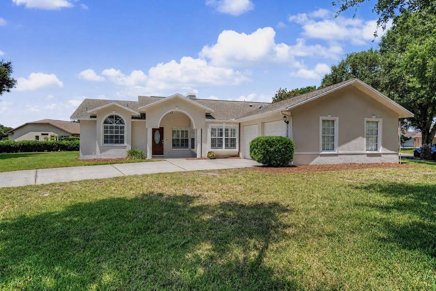 Property photo for 6208 HUNTINGTON DRIVE, Zephyrhills, FL