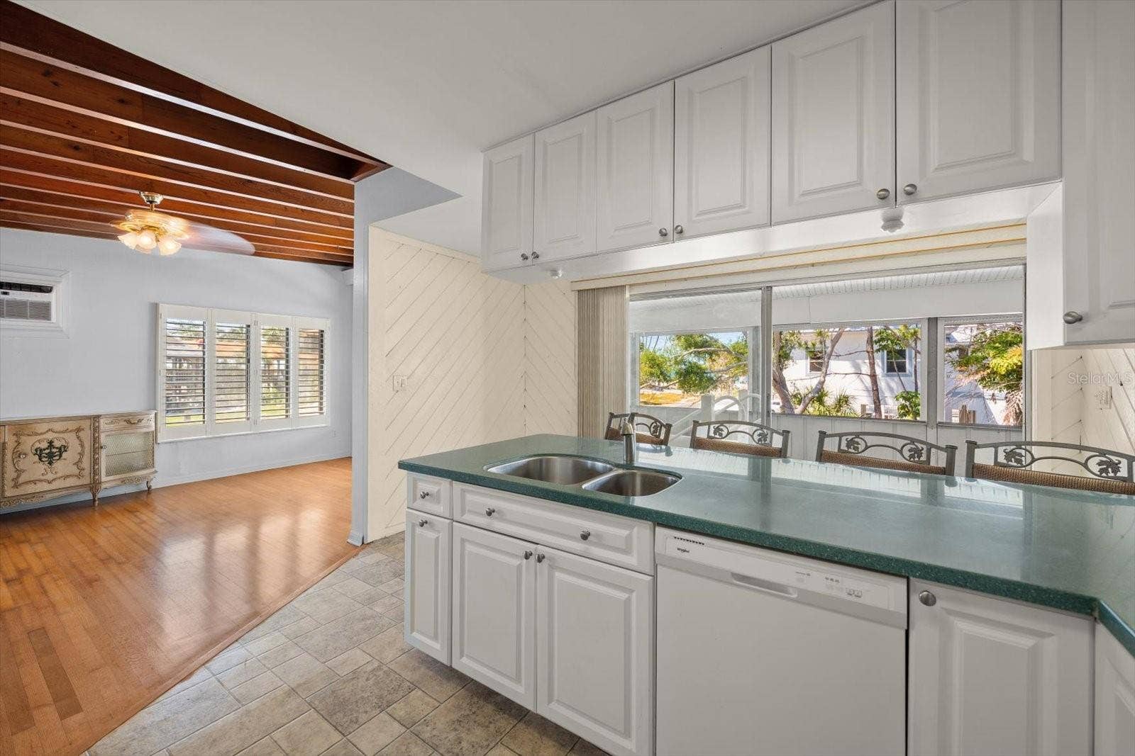 40 77TH AVENUE, Treasure Island, FL 33706 40 77TH AVENUE, Treasure Island, FL 33706