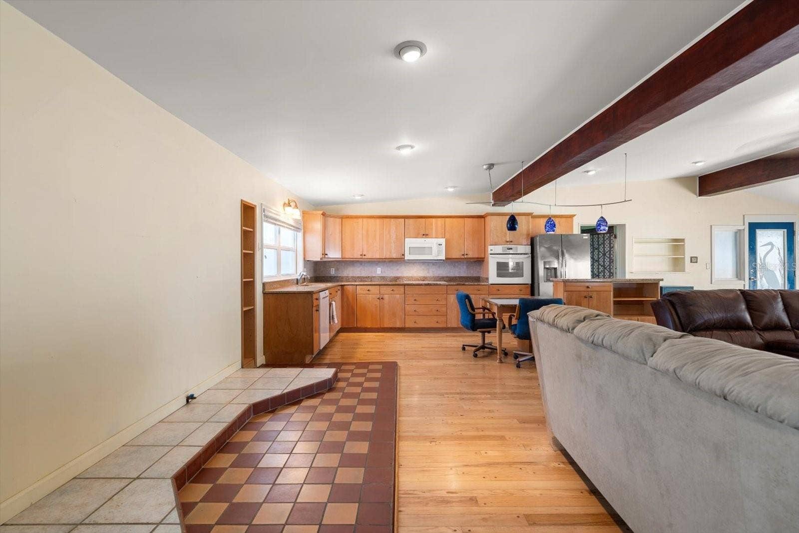 40 77TH AVENUE, Treasure Island, FL 33706 40 77TH AVENUE, Treasure Island, FL 33706