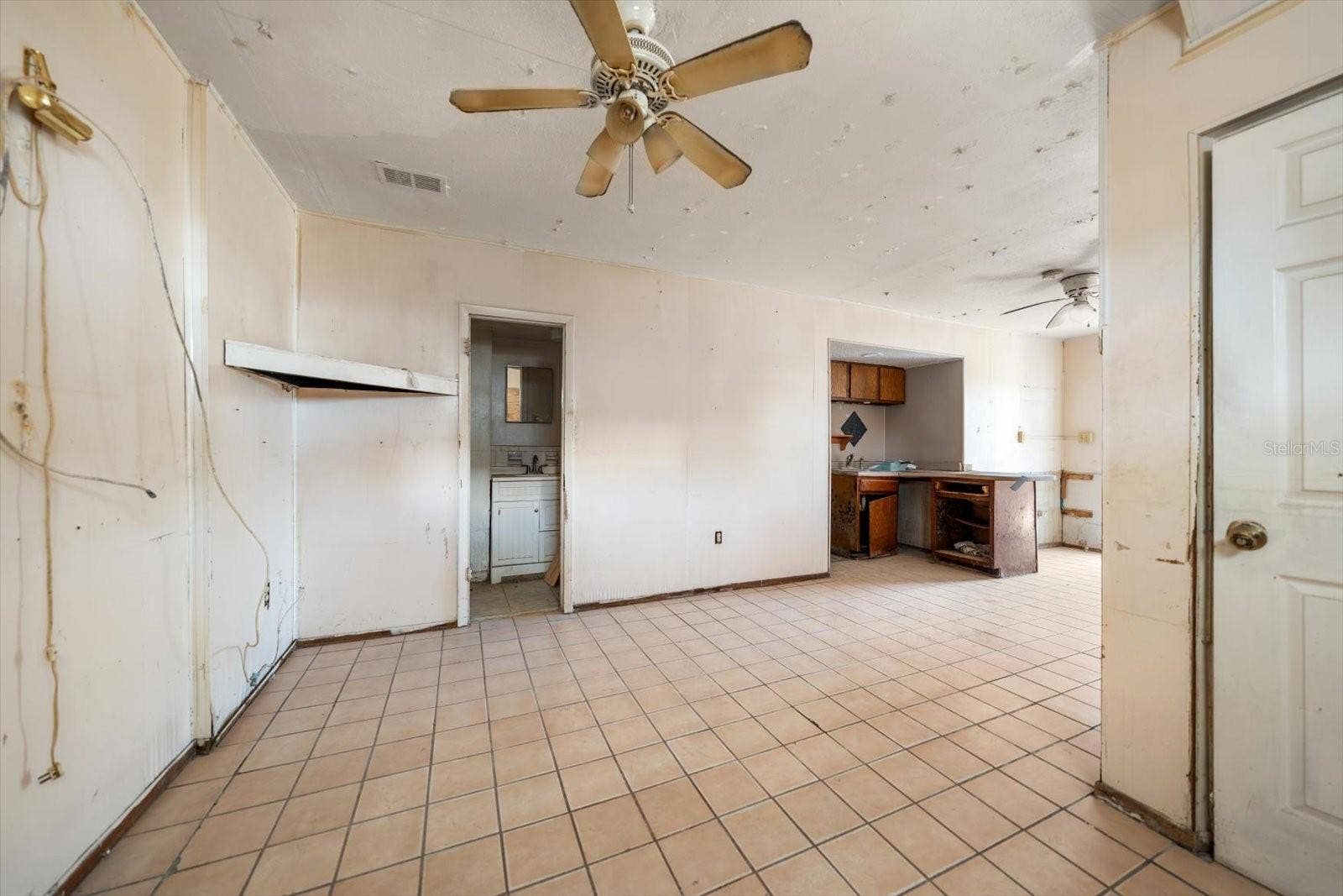 40 77TH AVENUE, Treasure Island, FL 33706 40 77TH AVENUE, Treasure Island, FL 33706