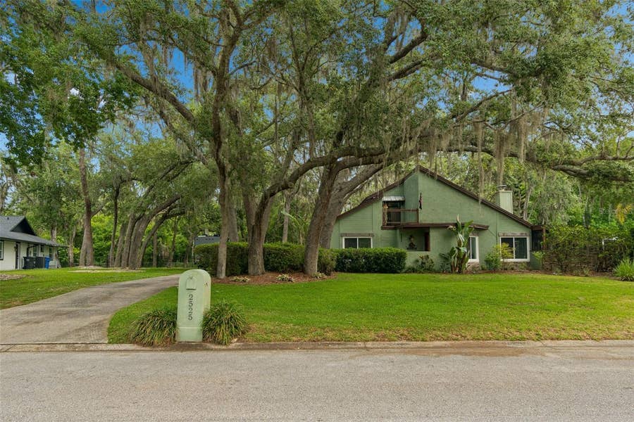 Property photo for 2525 VICTARRA CIRCLE, Lutz, FL