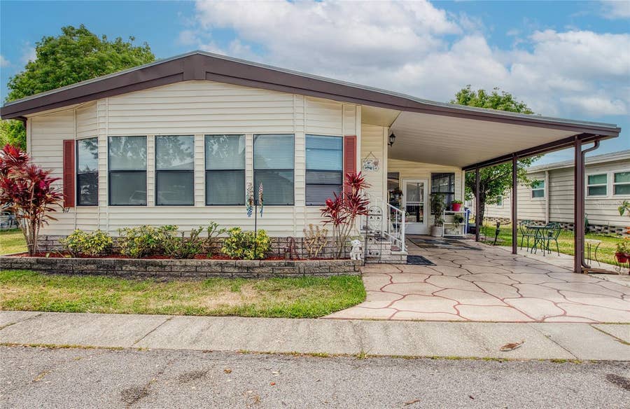 Property photo for 417 DOLPHIN DRIVE S, Oldsmar, FL