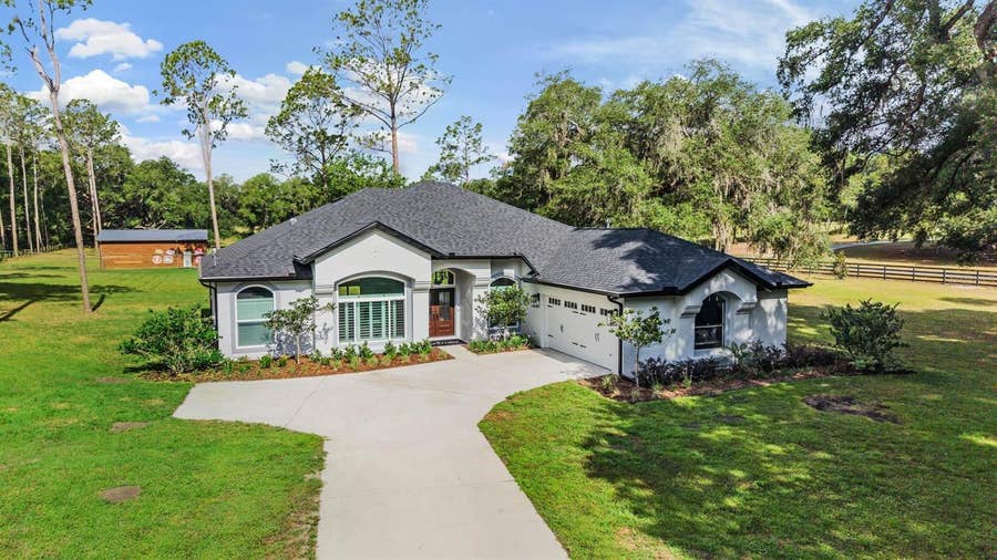 Property photo for 17833 HYLAND LANE, Dade City, FL